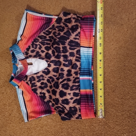 Crazy Train Clothing - Women's Medium Short Crop Top - Cheetah and Western Print - Picture 3 of 6